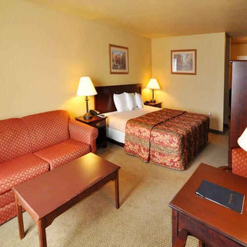 Econo Lodge Inn & Suites Greenbrier Camera foto