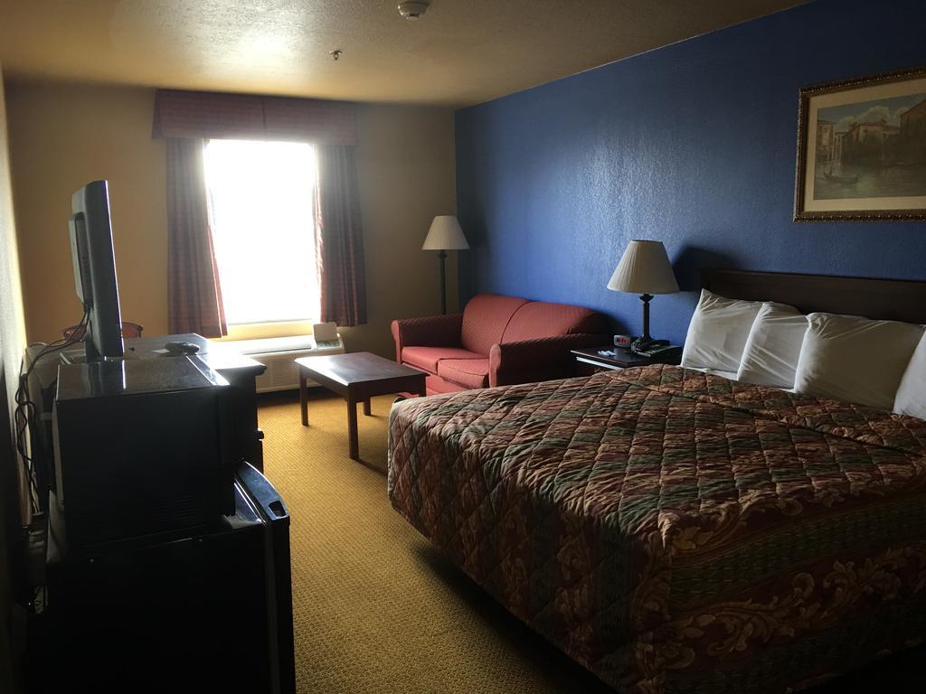 Econo Lodge Inn & Suites Greenbrier Esterno foto